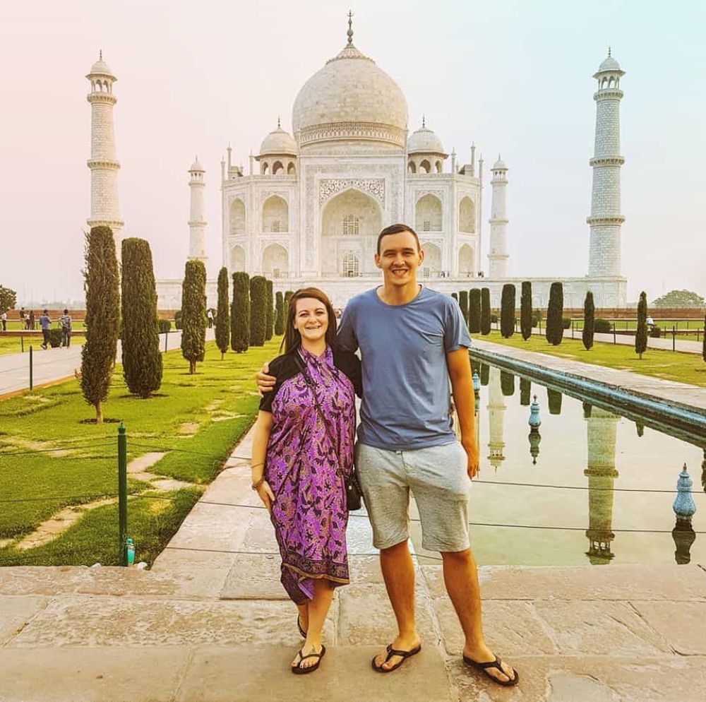 Two Traveling Teachers Share What It's Like Teaching English Abroad as a Couple | ITTT | TEFL Blog