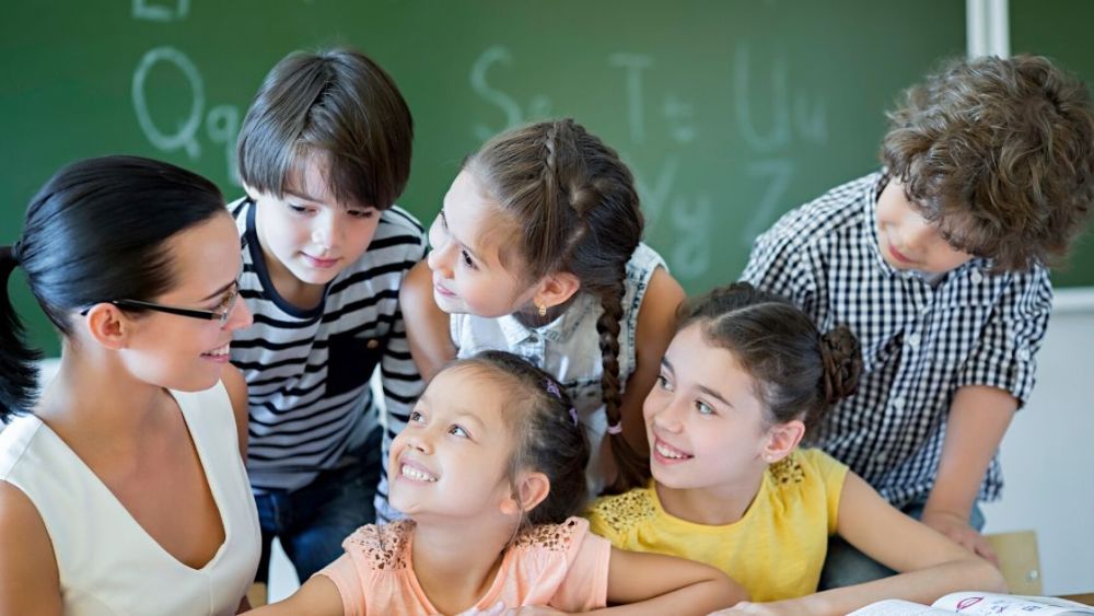 How to Minimize Teacher Talk Time | ITTT | TEFL Blog