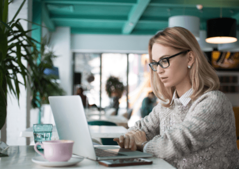 4 Essential Tools For Teaching ESL Online | ITTT | TEFL Blog