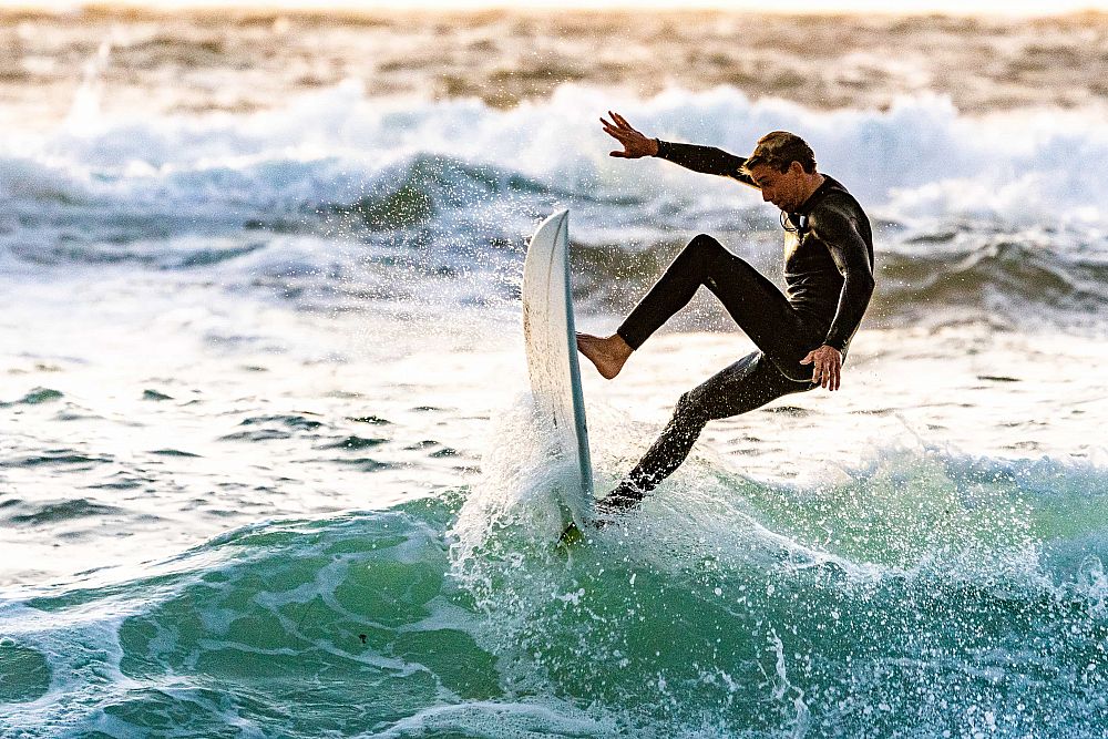5 Great Destinations for Surfers to Teach English Abroad | ITTT | TEFL Blog
