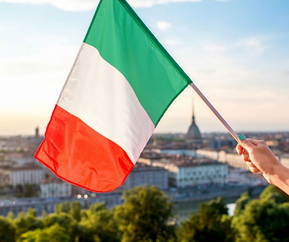 The Top Travel Apps to Use While Traveling In Italy | ITTT | TEFL Blog