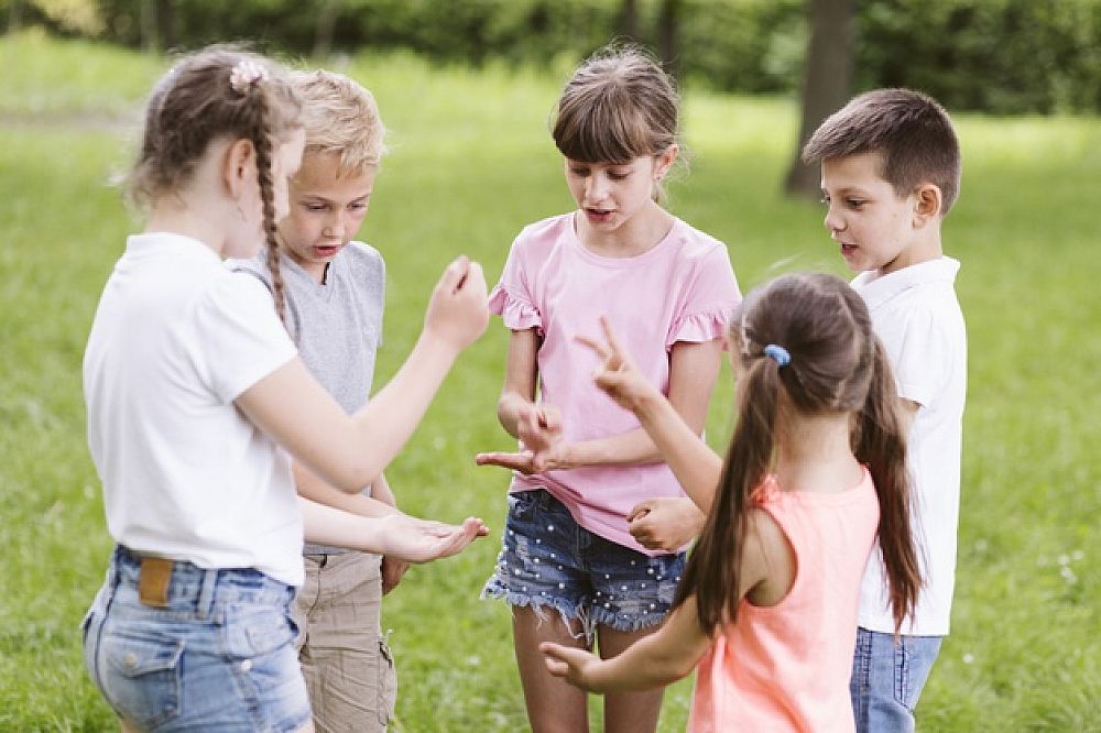 Helpful and Fun Outdoor ESL Activities | ITTT | TEFL Blog