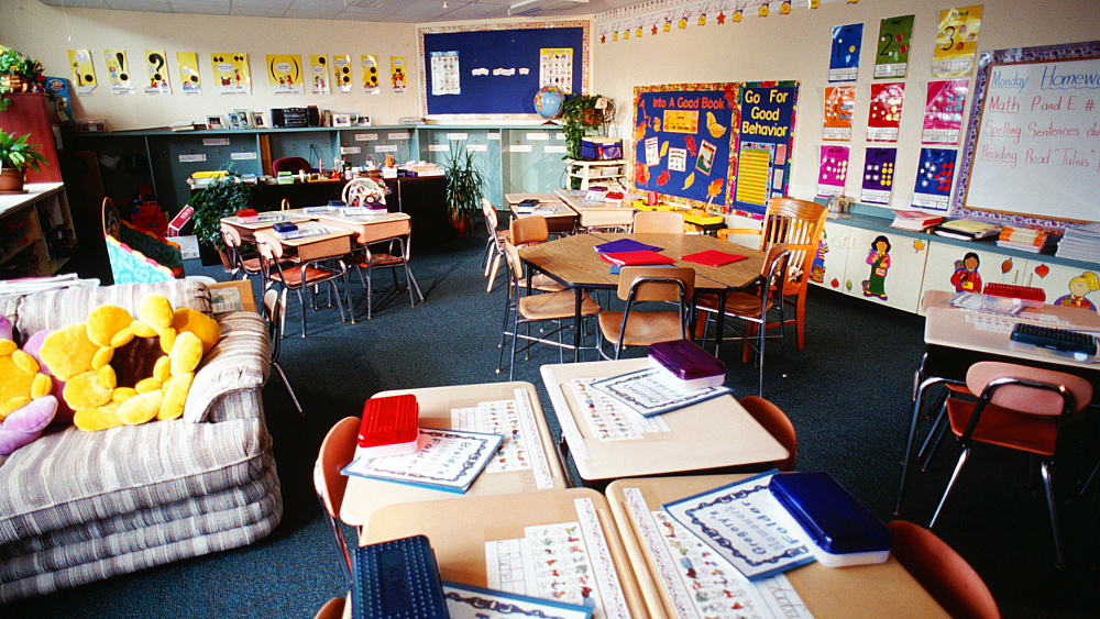 How Does Seating Arrangement in the Classroom Influence Classroom Management? | ITTT | TEFL Blog