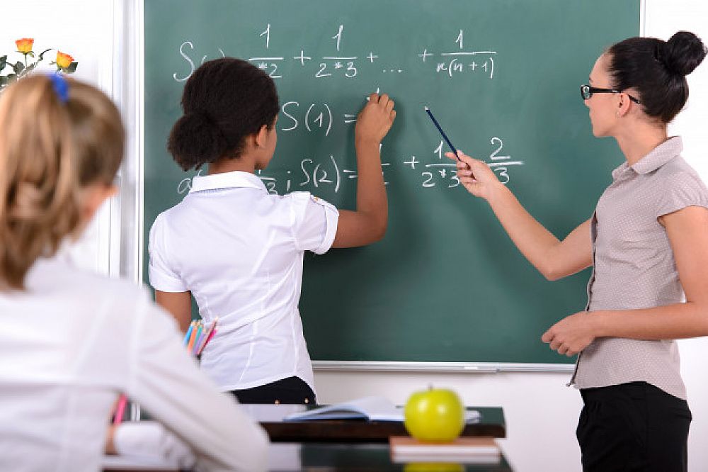 How Does the Role of the Teacher Affect a Student? | ITTT | TEFL Blog