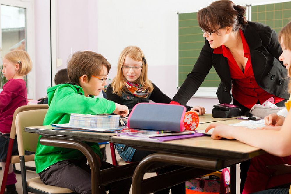 Top Tips for Decreasing Teacher Speaking Time | ITTT | TEFL Blog