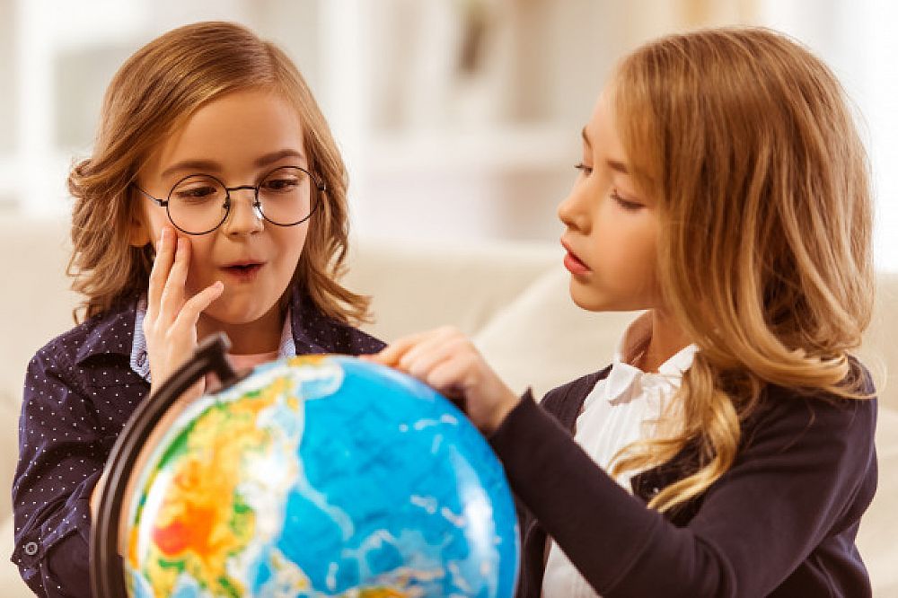 Past and Present Signs of English Going Global | ITTT | TEFL Blog