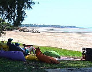 English language Darwin