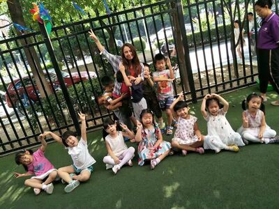 TEFL teacher and chinese children