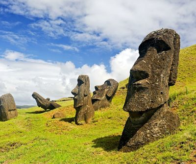 statues in chile