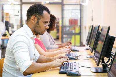 people in a computer class