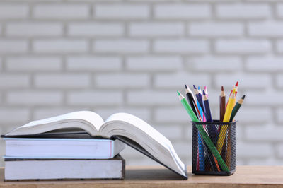 school objects on the desk