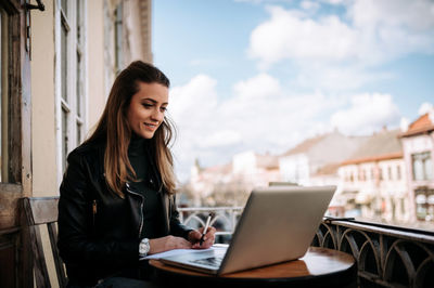 woman with a laptop