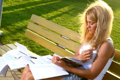 woman preparing for the lesson