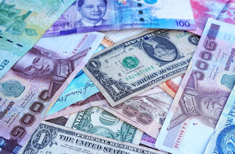Top Tips for Sending Money Back Home While Teaching English Overseas | ITTT | TEFL Blog
